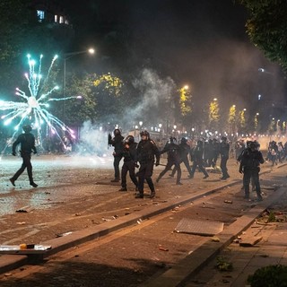 Notte di follia in Francia dopo il trionfo del Psg, 2 morti e 560 fermi