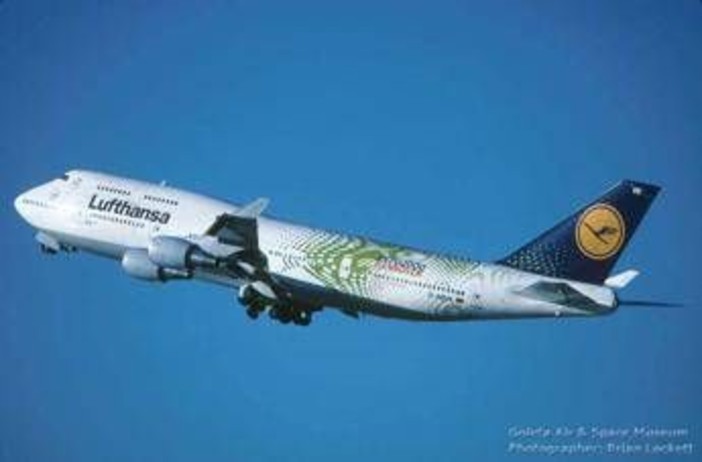Un pilota sviene mentre l'altro è in bagno, aereo senza nessuno al comando per 10 minuti