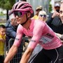 Giro d’Italia 2025, Del Toro soffre ma rimane in rosa: la classifica aggiornata