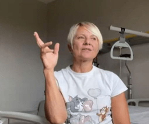 Antonella Elia si opera, il video dal Gemelli: "Non so ancora cosa sia, la prevenzione è importante" Antonella Elia si opera, il video dal Gemelli: "Non so ancora cosa sia, la prevenzione è importante"