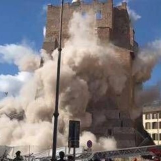 Torre dei Conti, appello degli inquirenti: "Chi ha video del primo crollo si rivolga ai carabinieri" Torre dei Conti, appello degli inquirenti: "Chi ha video del primo crollo si rivolga ai carabinieri"