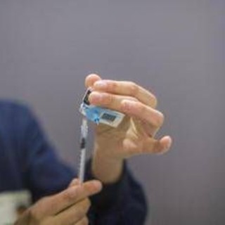 Fondazione Aiom, 'in Campania 35mila nuove diagnosi l'anno, pazienti da vaccinare'
