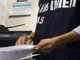 Insetti e vermi in alimenti per bambini, sequestri e una denuncia a Napoli Insetti e vermi in alimenti per bambini, sequestri e una denuncia a Napoli