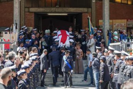 Francesco Imprezzabile, l'ultimo saluto tra 'Ciao Francy' e Hallelujah Francesco Imprezzabile, l'ultimo saluto tra 'Ciao Francy' e Hallelujah