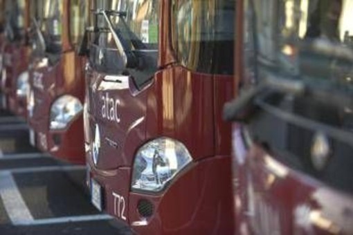 Sciopero 14 novembre, da bus e metro Roma agli studenti: chi si ferma oggi
