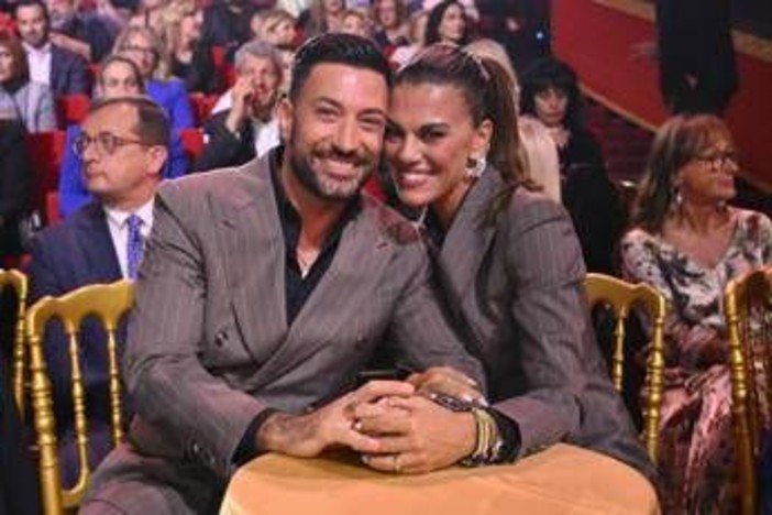 Bianca Guaccero, fuga romantica per i 45 anni: la sorpresa (e l'inganno) di Giovanni Pernice