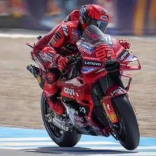 MotoGp, subito Marquez a Le Mans. Marc domina nelle libere, quarto Bagnaia