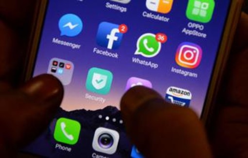 Whatsapp, due account in un solo telefono: ora si può, ecco come funziona la novità Whatsapp, due account in un solo telefono: ora si può, ecco come funziona la novità