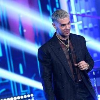 Emis Killa fa una donazione a una bimba malata ma è una truffa: &quot;State attenti&quot;