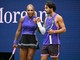 Alcaraz show al ritorno in campo con Serena Williams: super debutto per la coppia da sogno, poi il ko contro Cobolli Alcaraz show al ritorno in campo con Serena Williams: super debutto per la coppia da sogno, poi il ko contro Cobolli