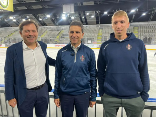Il grande hockey torna a Milano, debutta la nuova Fiera Ice Arena Il grande hockey torna a Milano, debutta la nuova Fiera Ice Arena