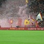 Saluti romani in curva Sud durante Roma-Atalanta all'Olimpico: 14 identificati