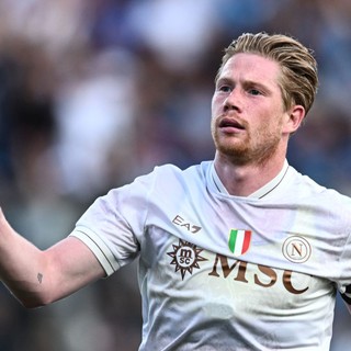 De Bruyne trascina il Napoli, ok il Bologna, pari per il Genoa