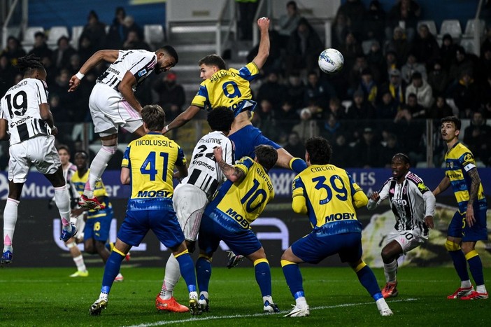 Poker della Juve, vince 4-1 a Parma con doppietta di Bremer Poker della Juve, vince 4-1 a Parma con doppietta di Bremer