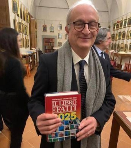 Libro dei Fatti, il presidente dell'Accademia della Crusca: "Utile anche sul piano linguistico" Libro dei Fatti, il presidente dell'Accademia della Crusca: "Utile anche sul piano linguistico"