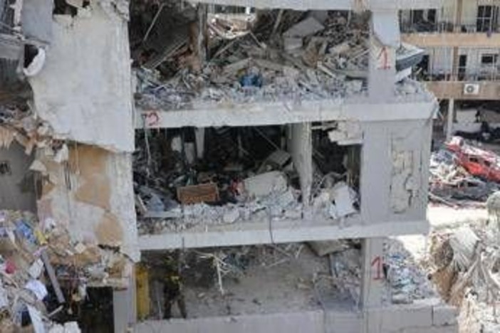 Iran, delegazioni Gaynet bloccate a Tel Aviv: 4 italiani in un hotel bunker
