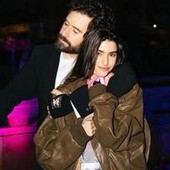 Tommaso Paradiso e Carolina Sansoni si sono sposati, il sì a Capalbio Tommaso Paradiso e Carolina Sansoni si sono sposati, il sì a Capalbio