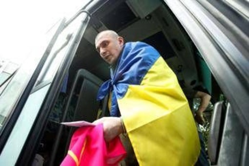 Ucraina, l'appello disperato dei soldati al fronte: "Per giorni senza cibo e acqua" Ucraina, l'appello disperato dei soldati al fronte: "Per giorni senza cibo e acqua"