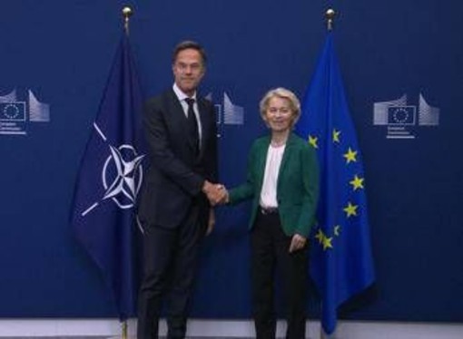 Drone russo su Lipsia, Von der Leyen e Rutte: "Non tollereremo attacchi, pronti a proteggerci" Drone russo su Lipsia, Von der Leyen e Rutte: "Non tollereremo attacchi, pronti a proteggerci"