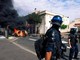 Infiamma la protesta degli studenti in Francia: incendio in una scuola a Metz, fermato 15enne per aggressione Infiamma la protesta degli studenti in Francia: incendio in una scuola a Metz, fermato 15enne per aggressione