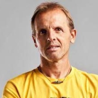 Malore per l'alpinista Simone Moro sull'Himalaya: "Ricoverato, ora sta meglio" Malore per l'alpinista Simone Moro sull'Himalaya: "Ricoverato, ora sta meglio"