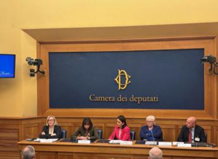 Giornata della psoriasi: "Oltre 137mila italiani con forma severa senza tutela adeguata" Giornata della psoriasi: "Oltre 137mila italiani con forma severa senza tutela adeguata"