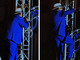 Al Bano, acrobazie a 83 anni: canta e... si arrampica sul palco - Il video Al Bano, acrobazie a 83 anni: canta e... si arrampica sul palco - Il video