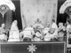 Cos'è l'intronizzazione del Papa, storia di una sacra incoronazione