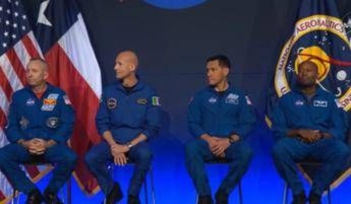 Nasa annuncia astronauti missione Artemis III, c’è anche Luca Parmitano Nasa annuncia astronauti missione Artemis III, c’è anche Luca Parmitano